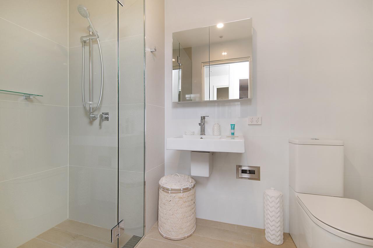 Arena Luxury Beachfront Apartment Newcastle Exterior photo