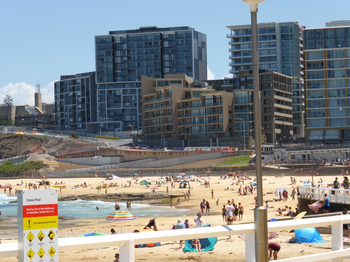 Arena Luxury Beachfront Apartment Newcastle Exterior photo